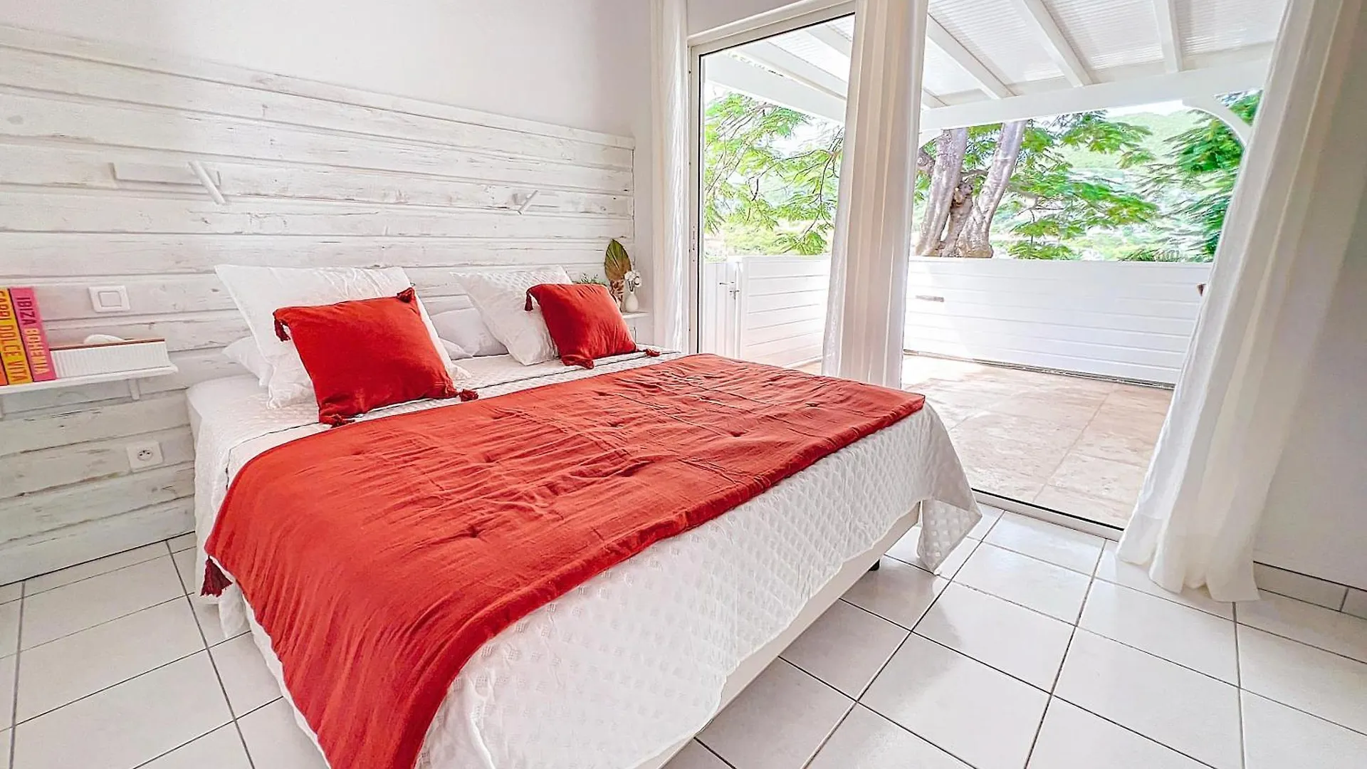 Villa La Folie Douce, Luxury And Serenity, Orient Bay